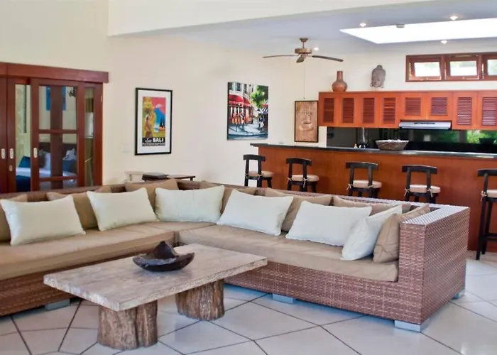 Mango - 3 Bedroom In * Seminyak (Bali)