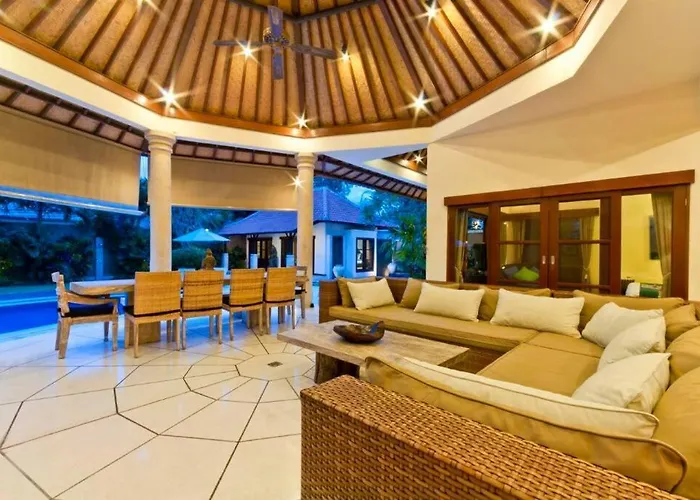 Mango - 3 Bedroom In Villa Seminyak (Bali)